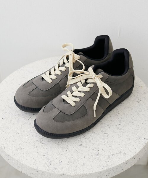 DISCOAT(ディスコート)の「【ユニセックス】ジャーマントレーナー(スニーカー・レディース・キャメル/グレー/ブラウン・24.5cm/23.5cm/27.5cm/26.5cm)」の2枚目の写真