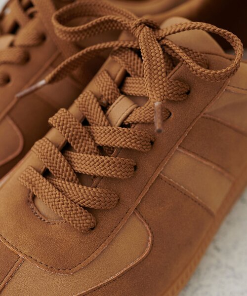 DISCOAT(ディスコート)の「【ユニセックス】ジャーマントレーナー(スニーカー・レディース・キャメル/グレー/ブラウン・24.5cm/23.5cm/27.5cm/26.5cm)」の8枚目の写真