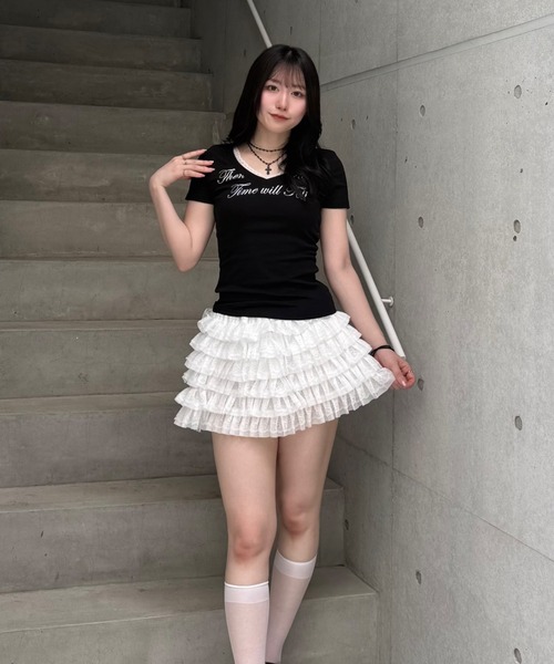Lae(レイ)の「レースレタリングTシャツ(Tシャツ/カットソー・レディース・ブラック/ホワイト・MEDIUM/SMALL)」の10枚目の写真
