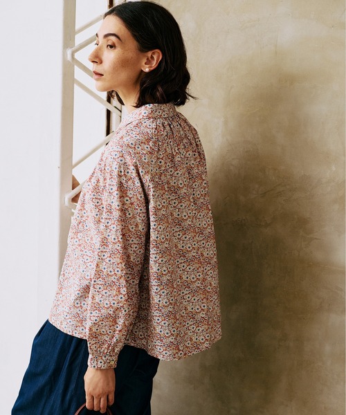 リバティプリントシャーリングブラウス（シャツ/ブラウス）｜NIMES