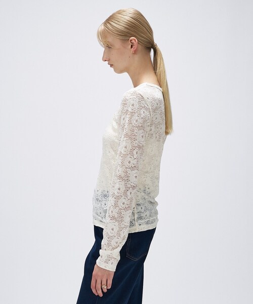 cloenc(クロエンス)の「【マシンウォッシュ】フラワーレースプルオーバー(Tシャツ/カットソー・レディース・オフホワイト/ブラック・02)」の5枚目の写真