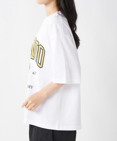 Kappa(カッパ)の「≪ウェルネスシリーズ≫ルーズフィット テニスグラフィック ユニセックスTシャツ(Tシャツ/カットソー・レディース・ホワイト/ブラック/ブラウン系その他・LARGE/MEDIUM/SMALL)」の6枚目の写真