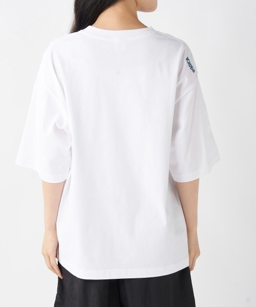Kappa(カッパ)の「≪ウェルネスシリーズ≫ルーズフィット テニスグラフィック ユニセックスTシャツ(Tシャツ/カットソー・レディース・ホワイト/ブラック/ブラウン系その他・LARGE/MEDIUM/SMALL)」の7枚目の写真