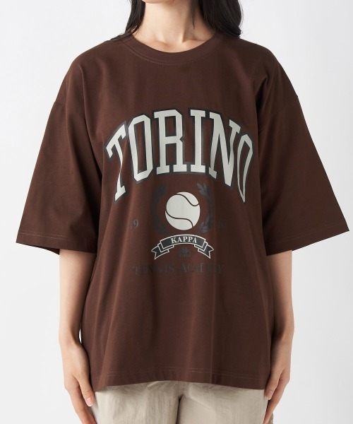 Kappa(カッパ)の「≪ウェルネスシリーズ≫ルーズフィット テニスグラフィック ユニセックスTシャツ(Tシャツ/カットソー・レディース・ホワイト/ブラック/ブラウン系その他・LARGE/MEDIUM/SMALL)」の10枚目の写真