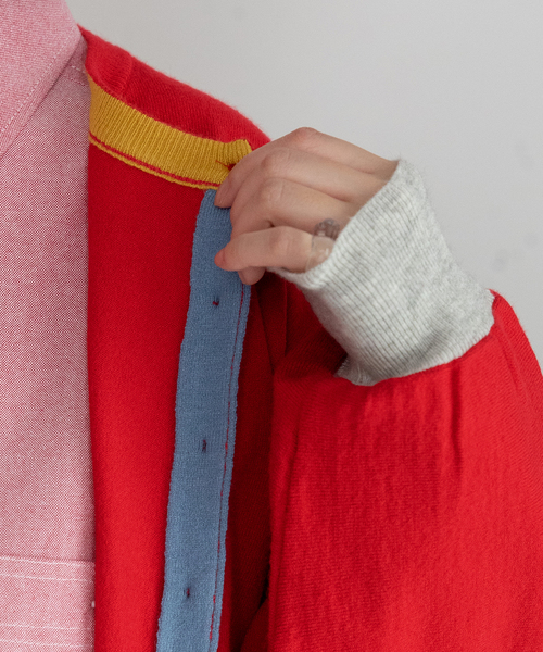 POU DOU DOU（プードゥドゥ）の「変形前立てドルマンカーディガン（カーディガン/ボレロ・レディース・イエロー/レッド/ライトグレー/ブラック/ブルー・M）」の15枚目の写真