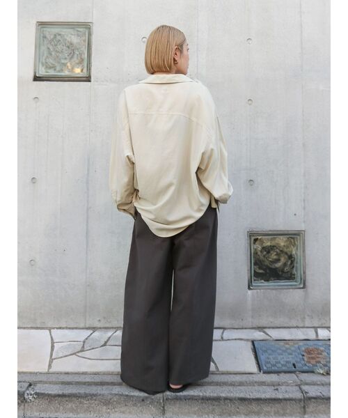 Ungrid（アングリッド）の「起毛コクーンチノパンツ（チノパンツ・レディース・アイボリー/チャコールグレー・SMALL/MEDIUM）」の20枚目の写真