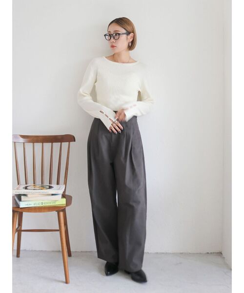 Ungrid（アングリッド）の「起毛コクーンチノパンツ（チノパンツ・レディース・アイボリー/チャコールグレー・SMALL/MEDIUM）」の6枚目の写真