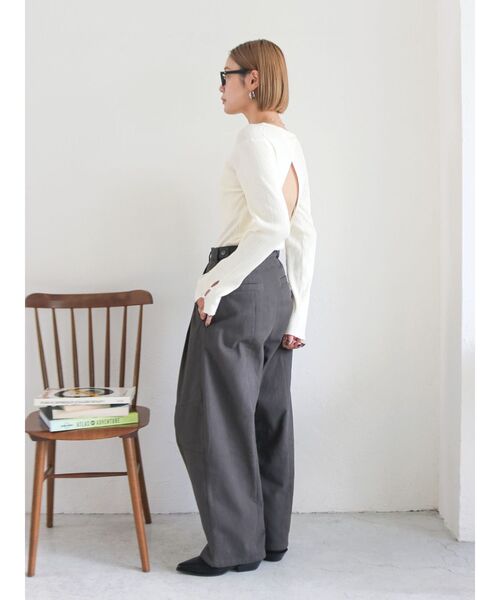 Ungrid（アングリッド）の「起毛コクーンチノパンツ（チノパンツ・レディース・アイボリー/チャコールグレー・SMALL/MEDIUM）」の16枚目の写真