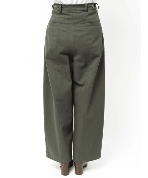 Ungrid（アングリッド）の「起毛コクーンチノパンツ（チノパンツ・レディース・アイボリー/チャコールグレー・SMALL/MEDIUM）」の11枚目の写真