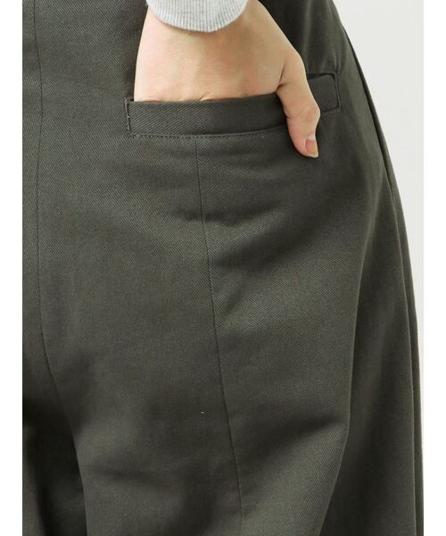 Ungrid（アングリッド）の「起毛コクーンチノパンツ（チノパンツ・レディース・アイボリー/チャコールグレー・SMALL/MEDIUM）」の14枚目の写真