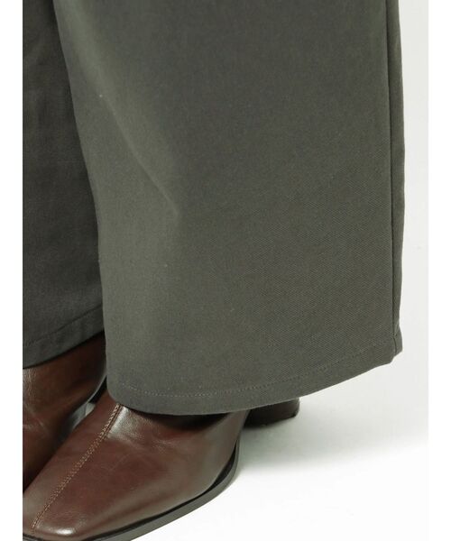 Ungrid（アングリッド）の「起毛コクーンチノパンツ（チノパンツ・レディース・アイボリー/チャコールグレー・SMALL/MEDIUM）」の7枚目の写真