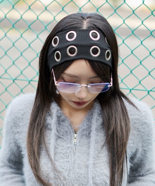 WEGO(ウィゴー)の「WEGO/BIGアイレットヘアバンド(ヘアバンド・レディース・ブラック/ライトグレー・FREE)」の8枚目の写真