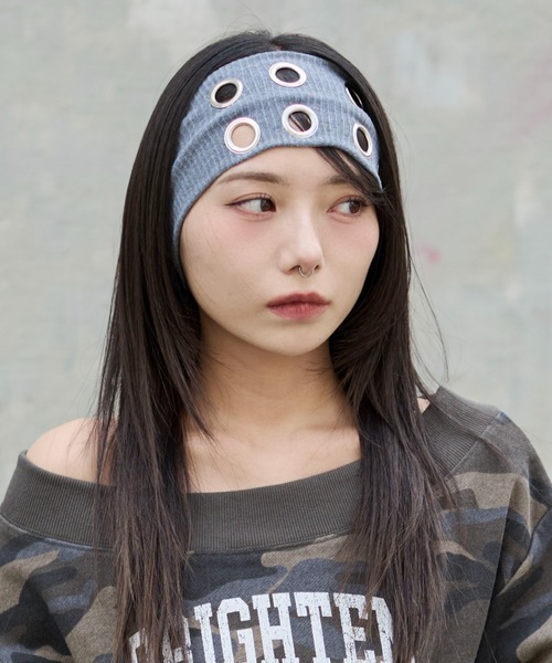 WEGO(ウィゴー)の「WEGO/BIGアイレットヘアバンド(ヘアバンド・レディース・ブラック/ライトグレー・FREE)」の11枚目の写真