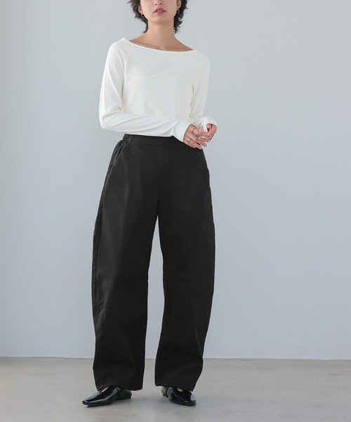 itto...(イット)の「ストレッチツイルカーブパンツ(チノパンツ・レディース・カーキ/ブラック/ベージュ・L/M)」の4枚目の写真