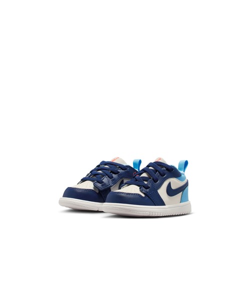 JORDAN BRAND（ジョーダンブランド）の「12-16 JORDAN 1 LOW ALT (TD)　DR9747-149（スニーカー・キッズ・ホワイト・13/14/15 /16/12）」の3枚目の写真