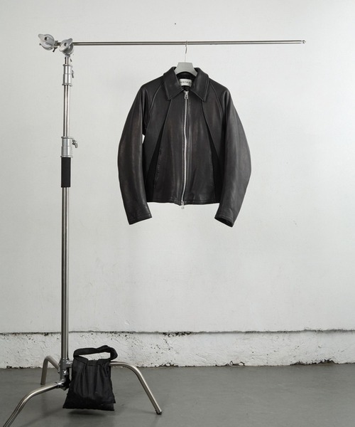 LEATHER PANELED ZIP UP JACKET（ライダースジャケット）｜NVRFRGT