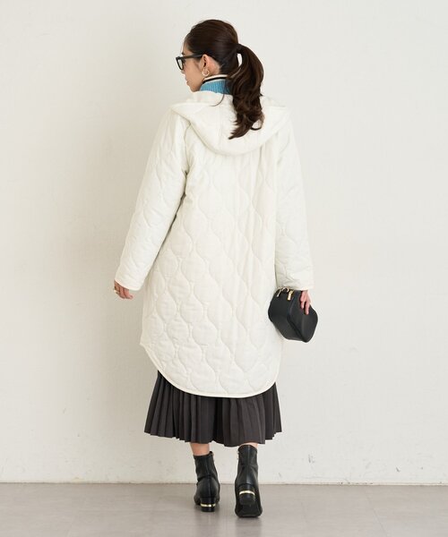 un dix cors(アンディコール)の「《着回し力抜群》ベスト+キルティングロングコート(ダウンジャケット/コート・レディース・ブラック/アイボリー・FREE)」の10枚目の写真