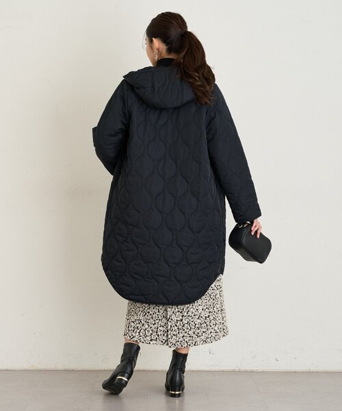 un dix cors(アンディコール)の「《着回し力抜群》ベスト+キルティングロングコート(ダウンジャケット/コート・レディース・ブラック/アイボリー・FREE)」の20枚目の写真