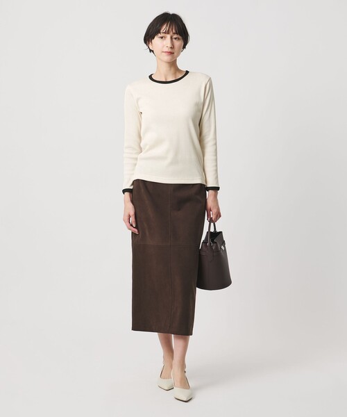 UNITED ARROWS(ユナイテッドアローズ)の「リブ バイカラー パイピング カットソー(Tシャツ/カットソー・レディース・オフホワイト/ダークブラウン/ダークグレー/ネイビー/ベージュ・FREE)」の9枚目の写真