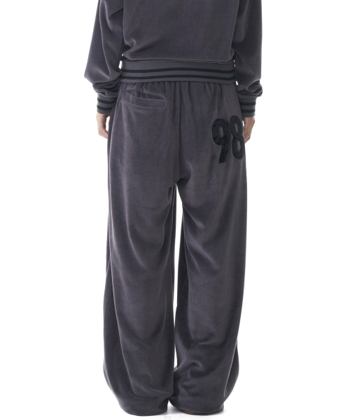 セール】98 Patch Velour Pants (Dark Gray)（スウェットパンツ
