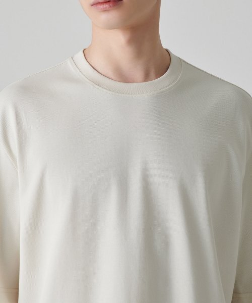 MUSINSA STANDARD（ムシンサスタンダード）の「[クールタンダード] リラックスフィットクルーネックピケTシャツ [クリーム]（Tシャツ/カットソー・メンズ・その他・SMALL/MEDIUM/X-LARGE/XX-LARGE）」の3枚目の写真
