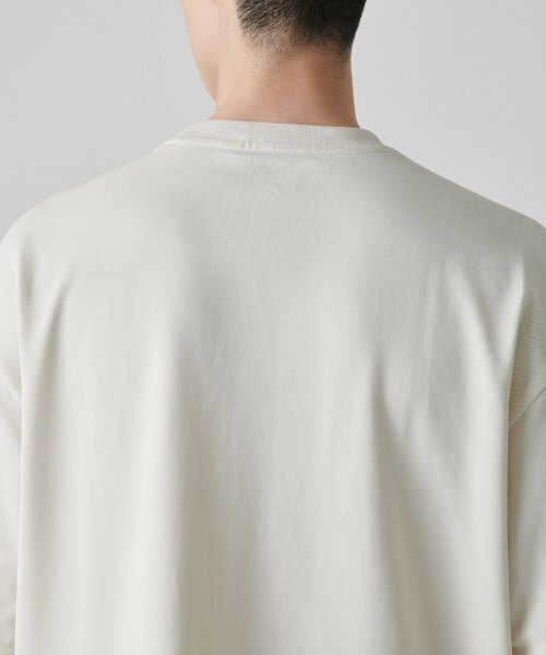 MUSINSA STANDARD（ムシンサスタンダード）の「[クールタンダード] リラックスフィットクルーネックピケTシャツ [クリーム]（Tシャツ/カットソー・メンズ・その他・SMALL/MEDIUM/X-LARGE/XX-LARGE）」の4枚目の写真
