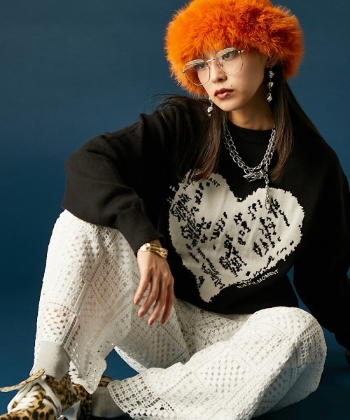 GEVS.(ジェイヴィス)の「ハートジャガードニットプルオーバー<大きいサイズ有>GEVS.(ニット/セーター・レディース・グレー/ブラック・5L/4L/3L/LL/L/M)」の1枚目の写真