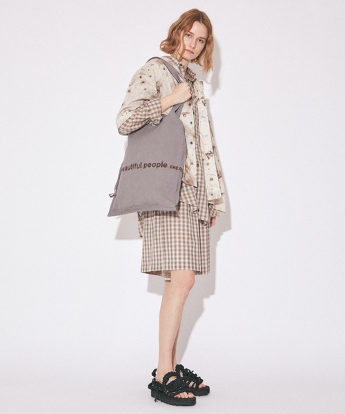 beautiful people（ビューティフルピープル）の「brushed logo        tote bag（トートバッグ・レディース・グリーン/グレー/ナチュラル/ネイビー/オレンジ・FREE）」の16枚目の写真