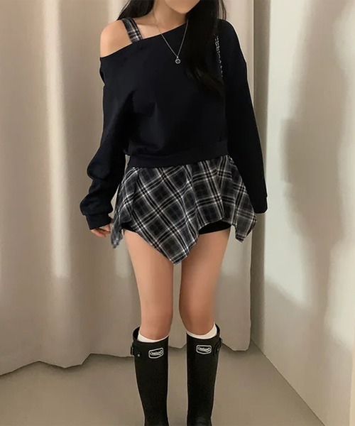 LYEON(リヨン)の「チェック柄イレヘムレイヤード風スウェットトップス(スウェット・レディース・グレー/ネイビー・FREE)」の8枚目の写真