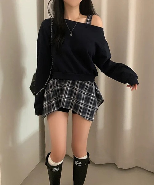 LYEON(リヨン)の「チェック柄イレヘムレイヤード風スウェットトップス(スウェット・レディース・グレー/ネイビー・FREE)」の9枚目の写真