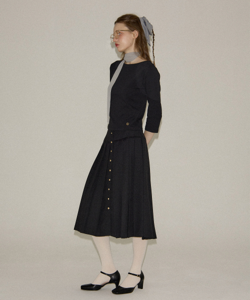 SALON DE YOHN（サロンドヨーン）の「Boat Neck Classic Tee_ Black（Tシャツ/カットソー・レディース・その他・FREE）」の3枚目の写真