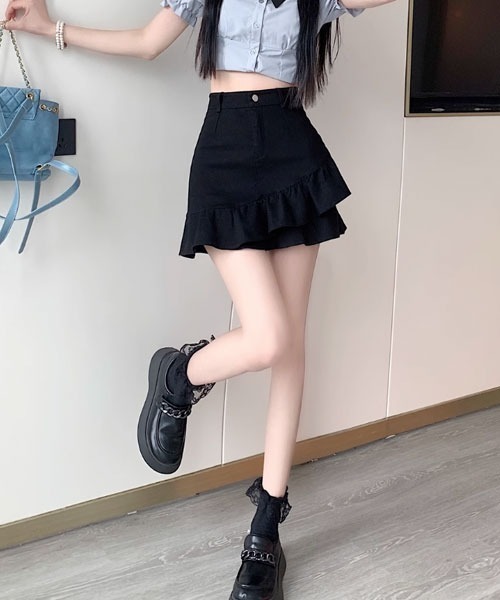 VIBGYOR Women(ヴィブジョー ウィメン)の「【Mayree】裾フレア フリルデザイン ミニスカート(スカート・レディース・ブラック・LARGE)」の1枚目の写真