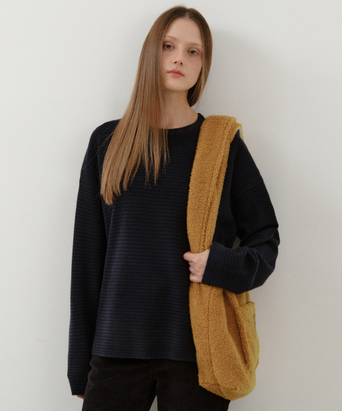 WEDNESDAYOASISFORWOMEN（ウェンズデー オアシス フォー ウーマン）の「ウォーミーリバーシブルダンブルバッグ_BEIGE(W25-ACC07)（ショルダーバッグ・レディース・ベージュ・OS）」の2枚目の写真