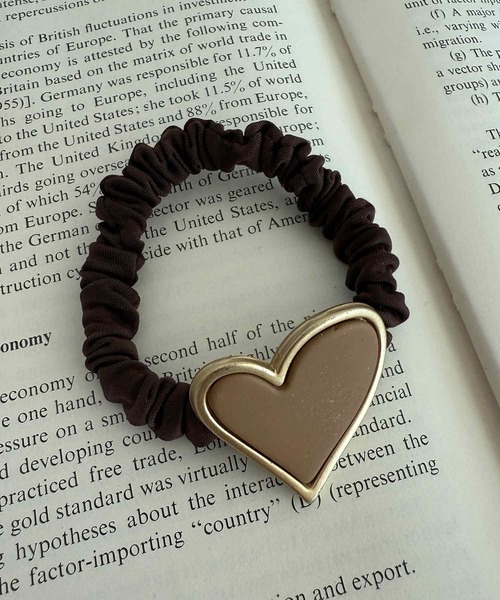 kutir（クティール）の「kutirlune／ワンポイントハートヘアゴム（ヘアゴム・レディース・ブラック/ベージュ/レッド・FREE）」の7枚目の写真