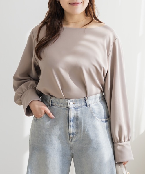 CLETTE（クレット）の「CLETTEオリジナルボートネックカットソーブラウス（シャツ/ブラウス・レディース・ブラック/ピンクベージュ/ホワイト・4L/3L/LL）」の2枚目の写真