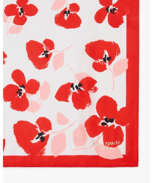 kate spade new york(ケイトスペード ニューヨーク)の「ペインタリー ブーケ シルク バンダナ(ストール/ショール・レディース・レッド・ONE)」の2枚目の写真
