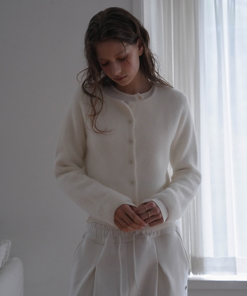 DEHEVE（デヘヴェ）の「Soft Fur Cardigan [White]（カーディガン/ボレロ・レディース・その他・FREE）」の3枚目の写真