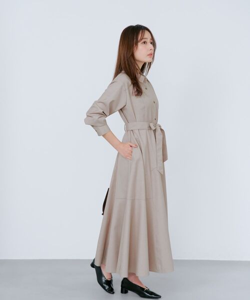 COHINA(コヒナ)の「イレギュラーヘムシャツワンピース 【低身長・小柄女性】(シャツワンピース・レディース・ベージュ/ネイビー・SHORT/REGULAR)」の16枚目の写真
