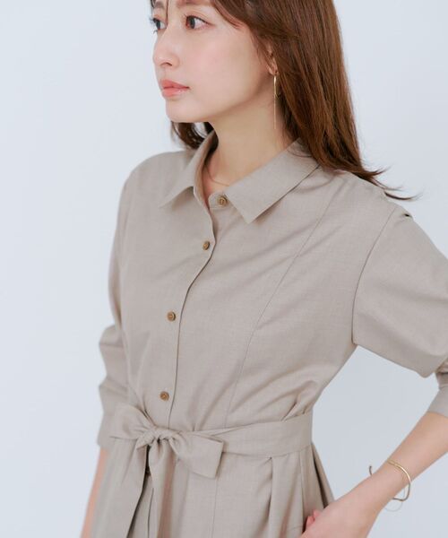 COHINA(コヒナ)の「イレギュラーヘムシャツワンピース 【低身長・小柄女性】(シャツワンピース・レディース・ベージュ/ネイビー・SHORT/REGULAR)」の14枚目の写真