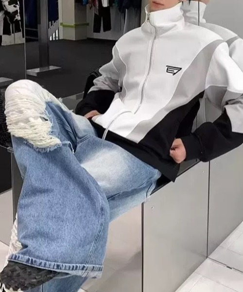 CELENA BEATS（セレナビーツ）の「クラッシュ ダメージ ワイド ストレート デニムパンツ（デニムパンツ・メンズ・ブルー/ブラック・L/M）」の9枚目の写真