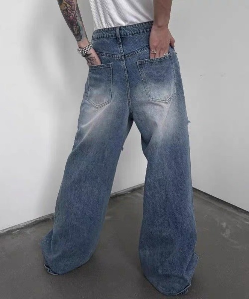 CELENA BEATS（セレナビーツ）の「クラッシュ ダメージ ワイド ストレート デニムパンツ（デニムパンツ・メンズ・ブルー/ブラック・L/M）」の5枚目の写真
