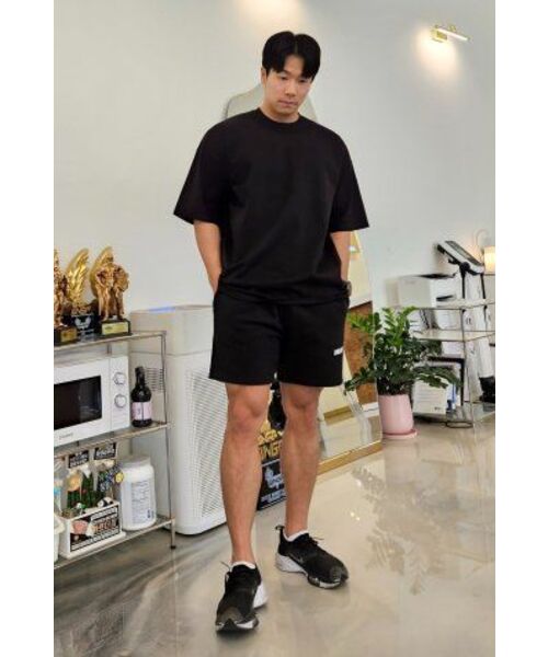 ARDENTSOUL（アーデントソウル）の「[SET]ヘビコットンセミオーバーフィット半袖Tシャツ/ヘビーウェイトコットンショートパンツ（ブラック）（Tシャツ/カットソー・メンズ・その他・M/L/XL/XXL）」の2枚目の写真