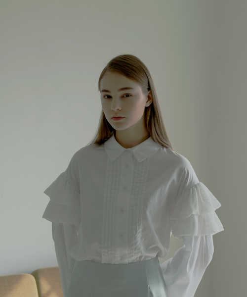 ICE GARDEN A.508(アイス ガーデン エイオーゴンパル)の「Pin-tuck and Puff Sleeve Blouse(シャツ/ブラウス・レディース・その他・FREE)」の1枚目の写真