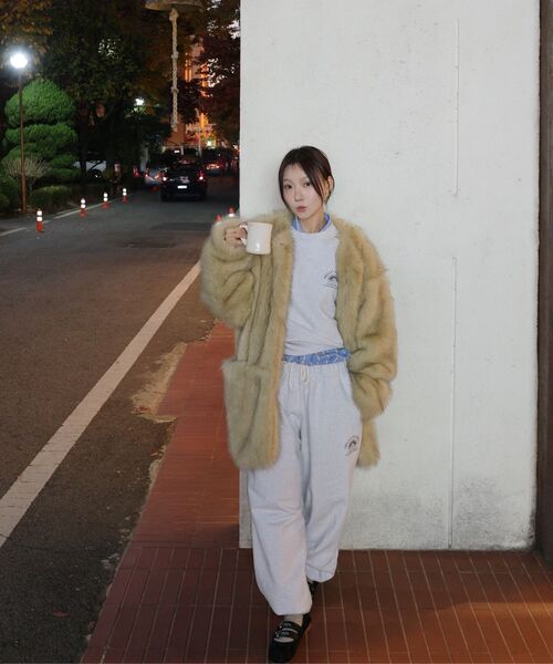 HELLO SUNRISE(ハローサンライズ)の「HS Logo Raglan Sweatshirt_L.Gray(スウェット・レディース・ライトグレー・SMALL/MEDIUM/LARGE)」の4枚目の写真
