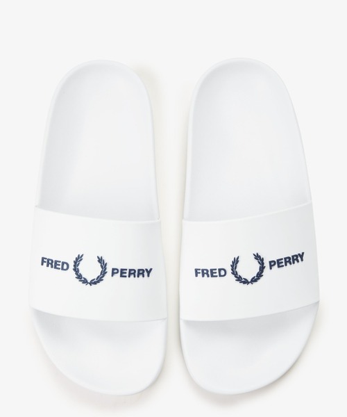 FRED PERRY(フレッドペリー)の「Branded Slider/ロゴスライダーサンダル(サンダル・メンズ・ネイビー/ブラック/ホワイト/ダークグリーン・23cm/24cm/25cm/26cm/27cm/28cm)」の2枚目の写真