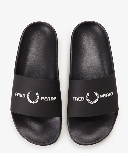 FRED PERRY(フレッドペリー)の「Branded Slider/ロゴスライダーサンダル(サンダル・メンズ・ネイビー/ブラック/ホワイト/ダークグリーン・23cm/24cm/25cm/26cm/27cm/28cm)」の1枚目の写真