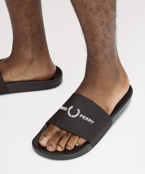 FRED PERRY(フレッドペリー)の「Branded Slider/ロゴスライダーサンダル(サンダル・メンズ・ネイビー/ブラック/ホワイト/ダークグリーン・23cm/24cm/25cm/26cm/27cm/28cm)」の16枚目の写真