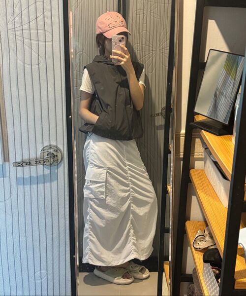 MUSINSA STANDARD WOMAN（ムシンサスタンダードウーマン）の「ウィメンズナイロンパラシュートスカート[アッシュグレー]（スカート・レディース・その他・LARGE/MEDIUM/SMALL/X-SMALL）」の5枚目の写真