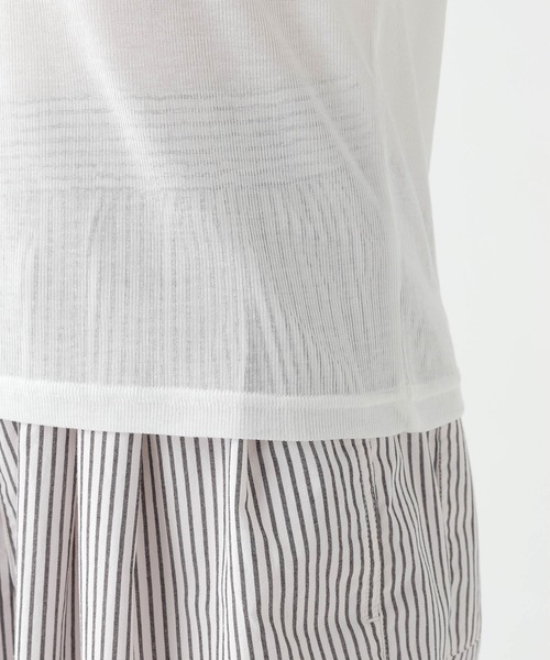 Elura（エルーラ）の「≪前後2way≫スリーブラメ切り替えプルオーバー/655086（Tシャツ/カットソー・レディース・ホワイト×シルバー/ブラック×シルバー/グレー×ピンク・FREE）」の21枚目の写真