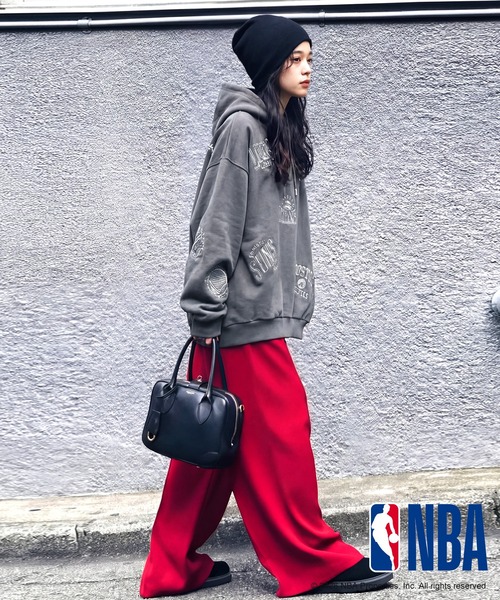 antiqua(アンティカ)の「NBA公式 刺繍ロゴ 裏毛 フーディー(パーカー・レディース・ブラック/ダークグレー/杢グレー・ONESIZE)」の17枚目の写真